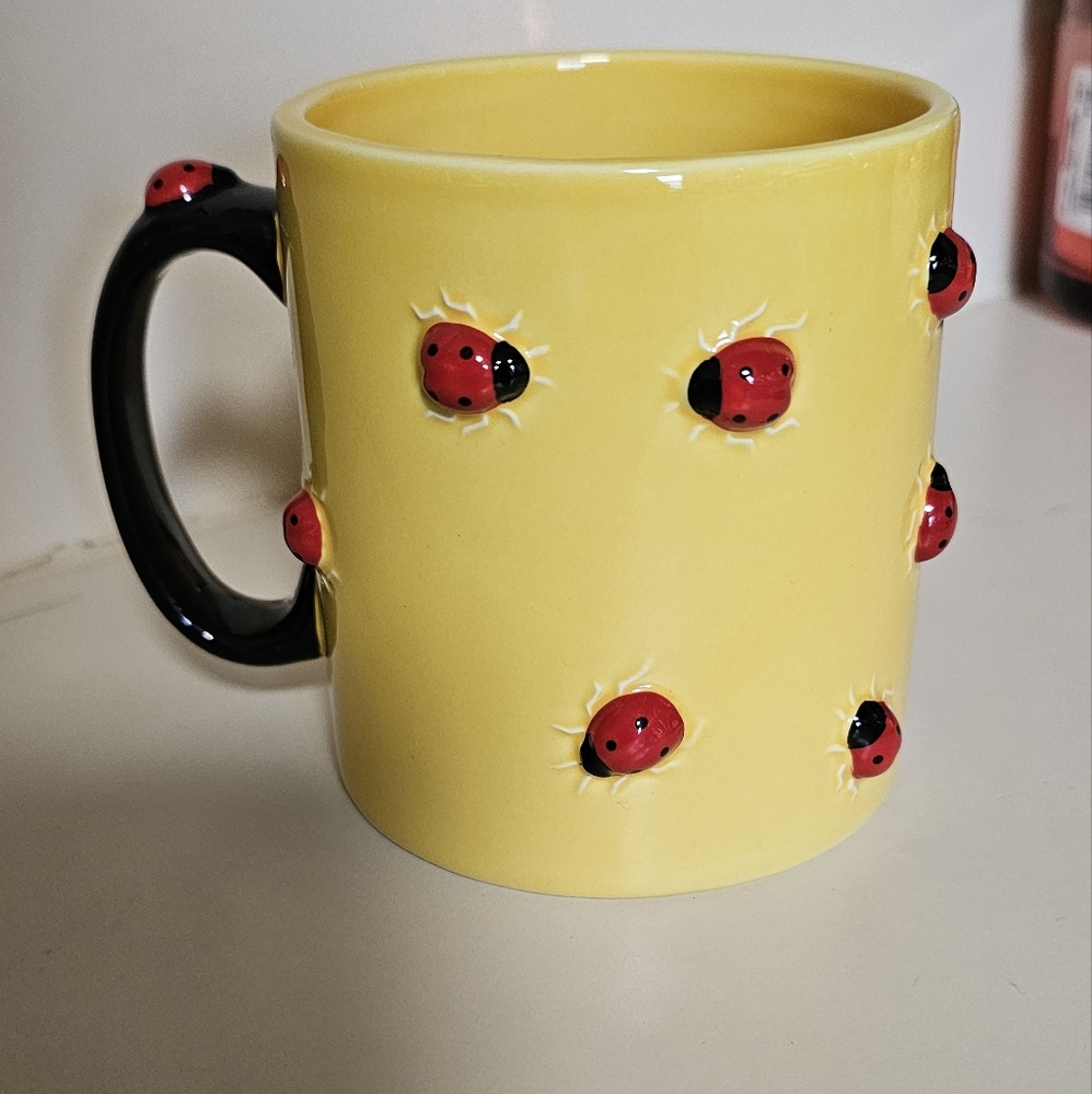 Department 56 Hand painted Lady Bug Bowl And Mug Set- New - Picture 3 of 10